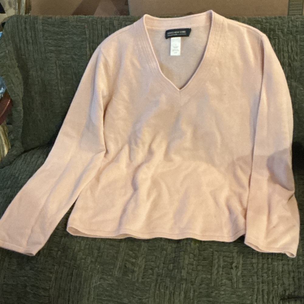 Jones New York Soft Pink V-Neck Sweater cashmere